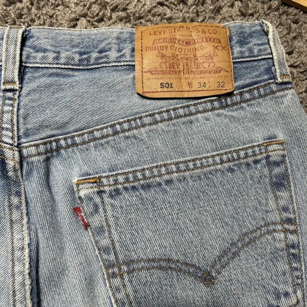 Levi’s 501 XX Light Wash Jeans Made In USA 33X32 Distressed